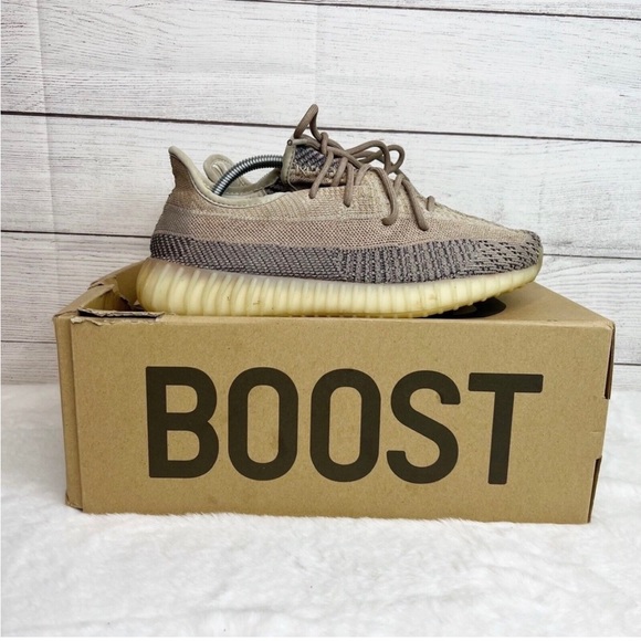 Yeezy Boost 350 V2 “Ash Pearl Size 9 - Picture 3 of 15